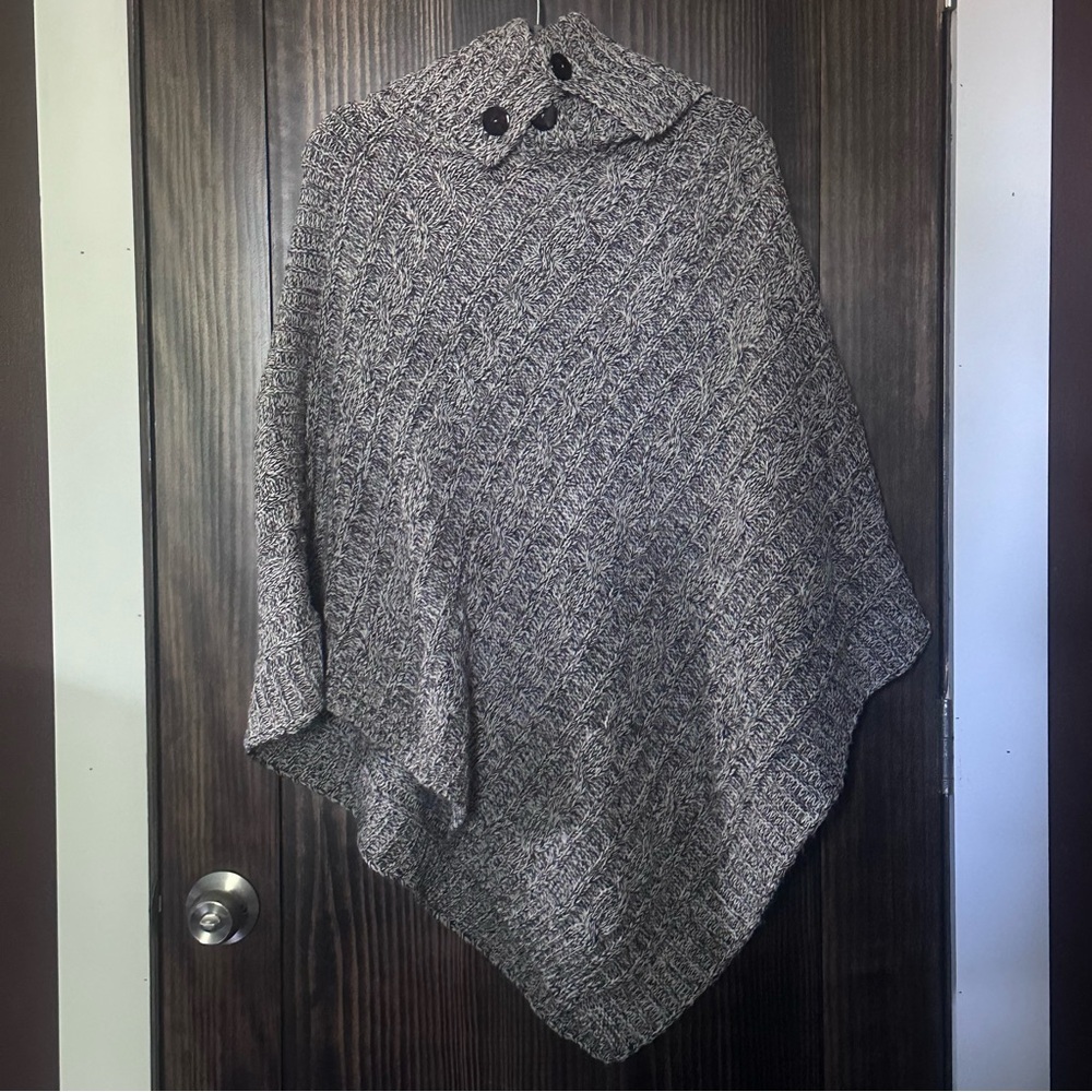 Polo Neck Poncho (os)